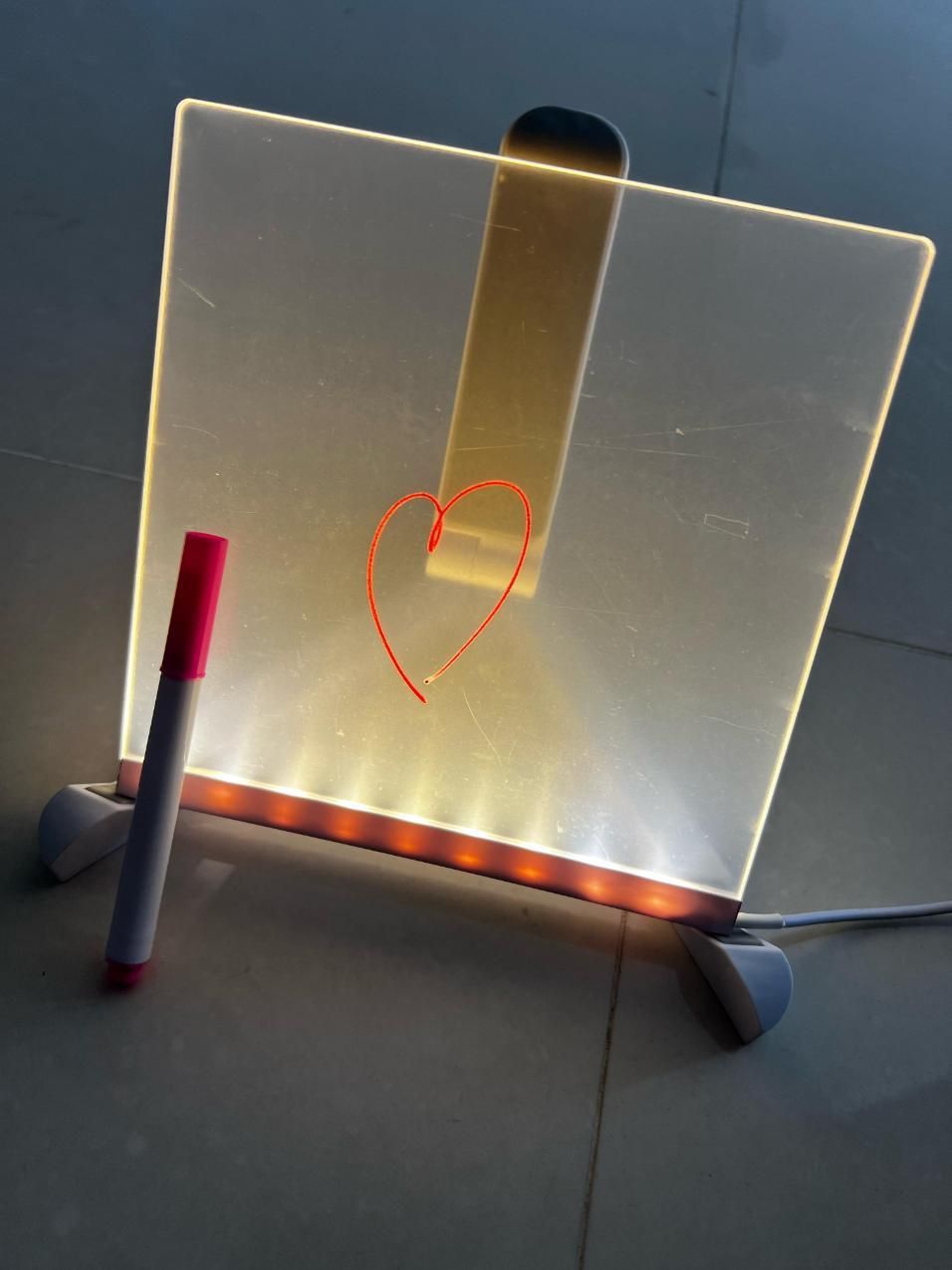 GlowNote Board